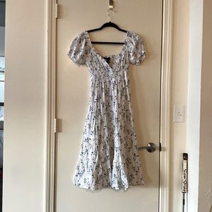 White and blue floral forever 21 midi dress